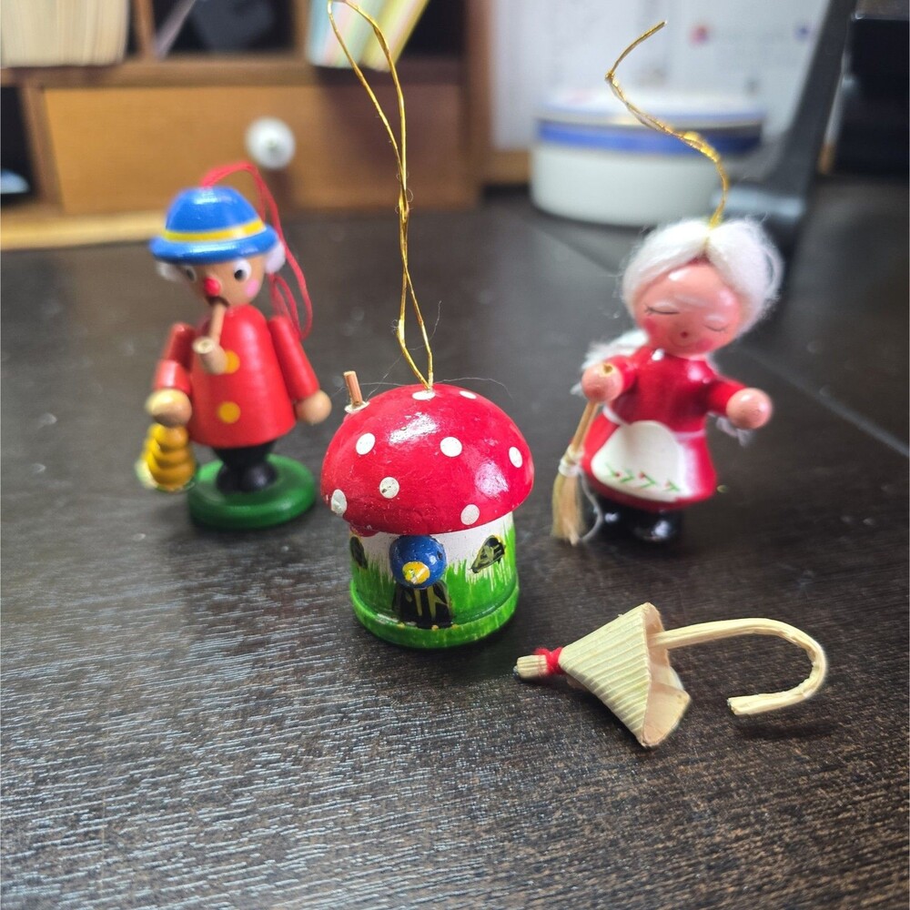 Vintage Handmade Wooden Christmas Tree Ornaments Mushroom House